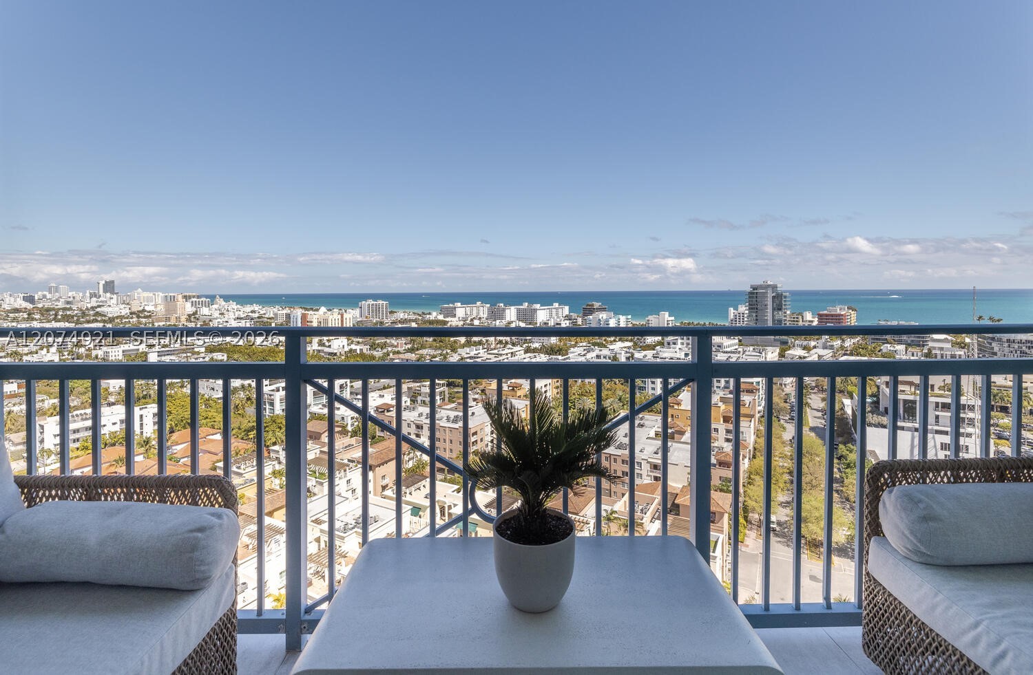 90 Alton Rd #2207 Miami Beach, FL 33139