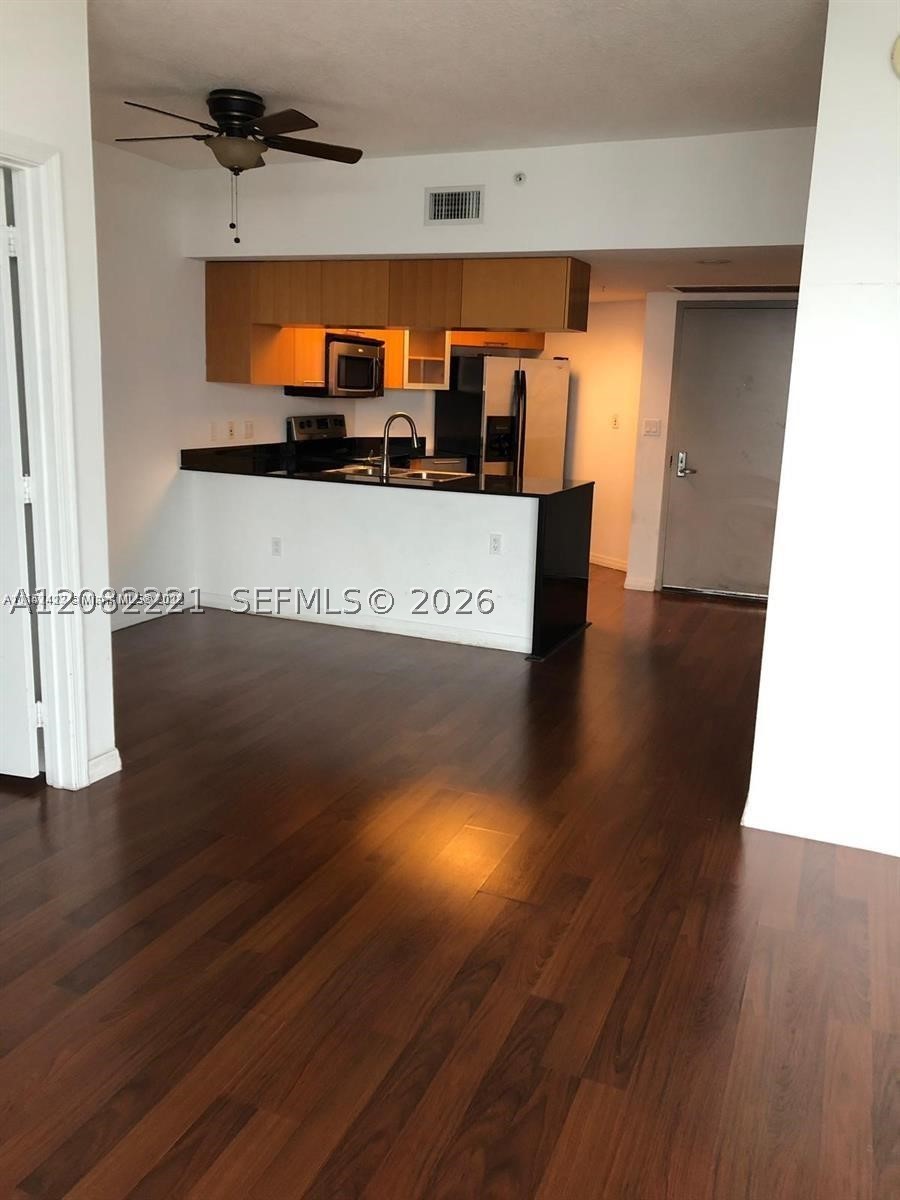 1750 N Bayshore Dr #3015