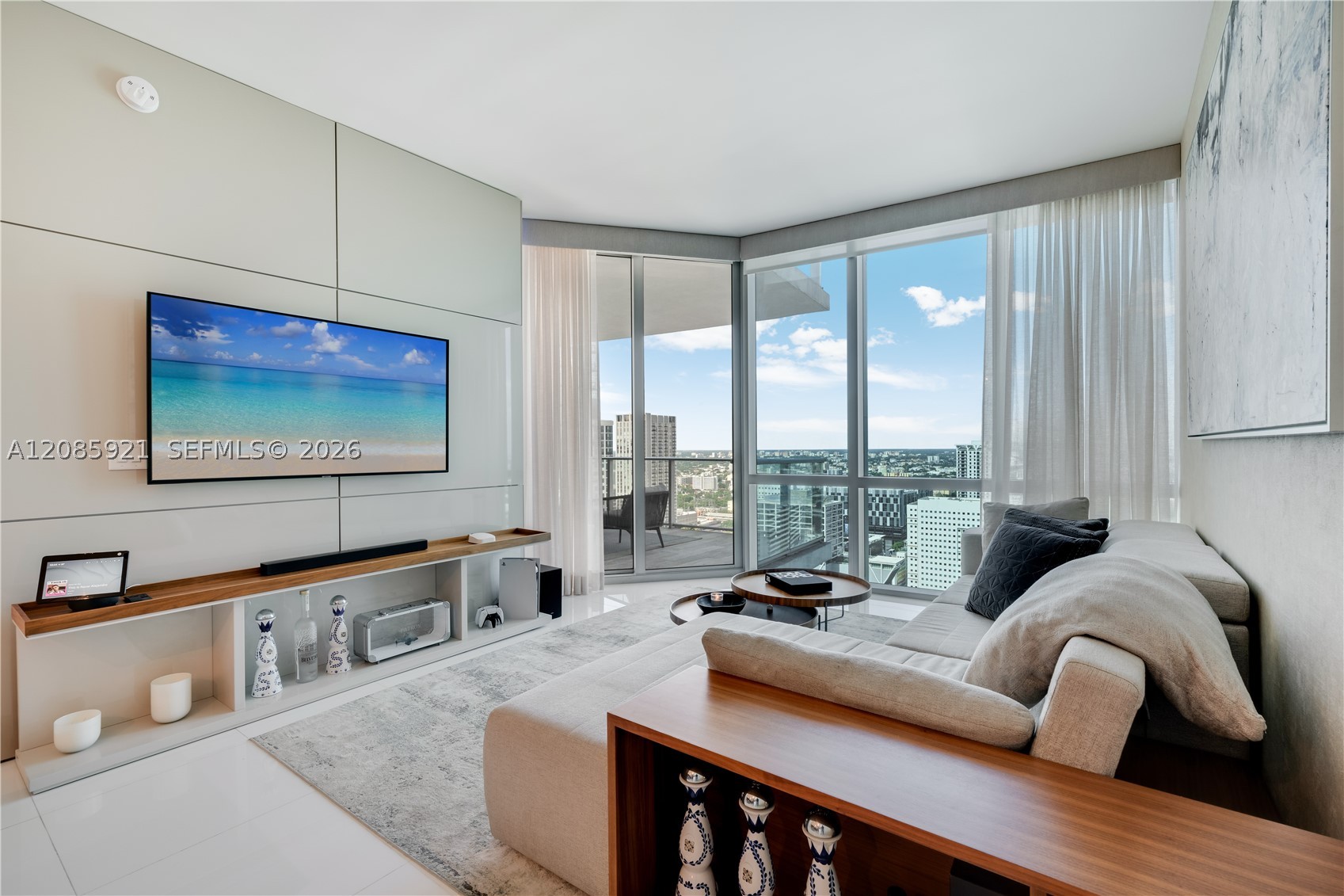 851 NE 1st Ave #3408