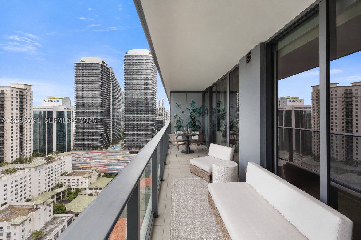 image Brickell Flatiron18