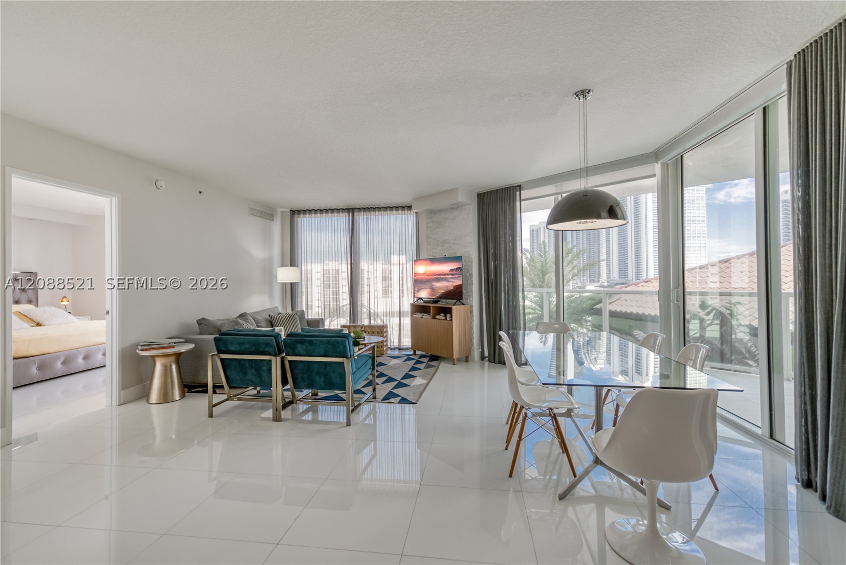 image St Tropez Sunny Isles5