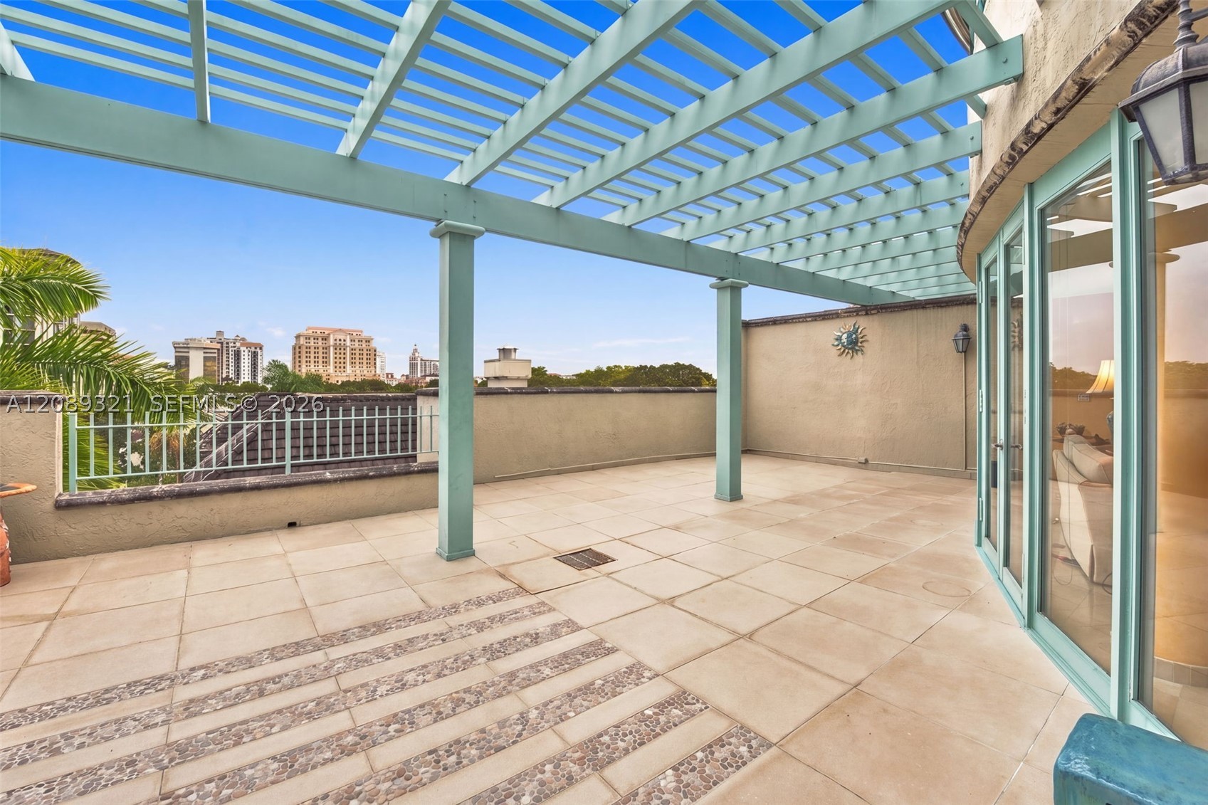 610 Valencia Ave #502 Coral Gables, FL 33134