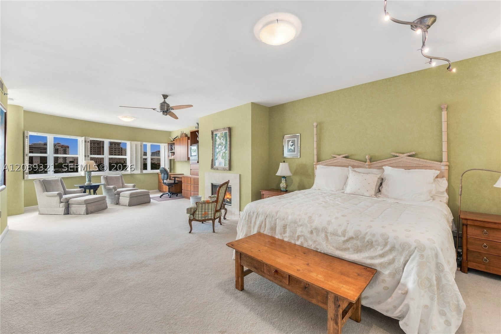 610 Valencia Ave #502 Coral Gables, FL 33134