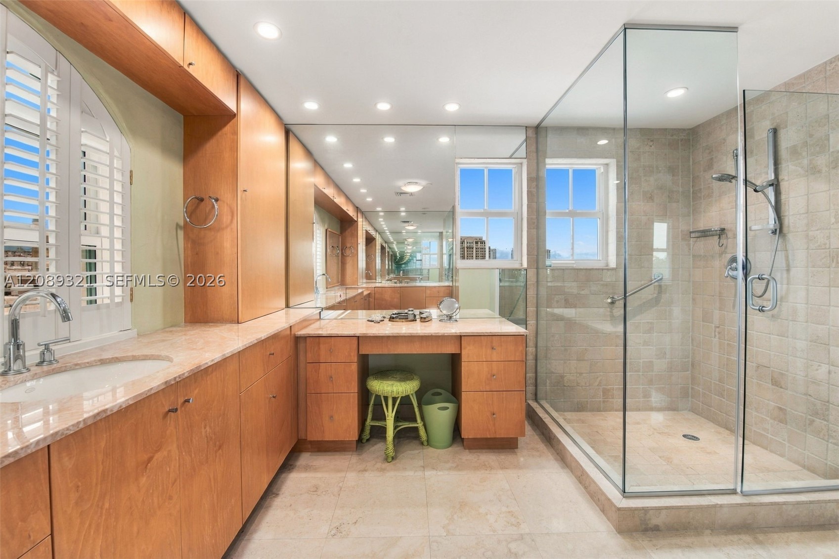 610 Valencia Ave #502 Coral Gables, FL 33134