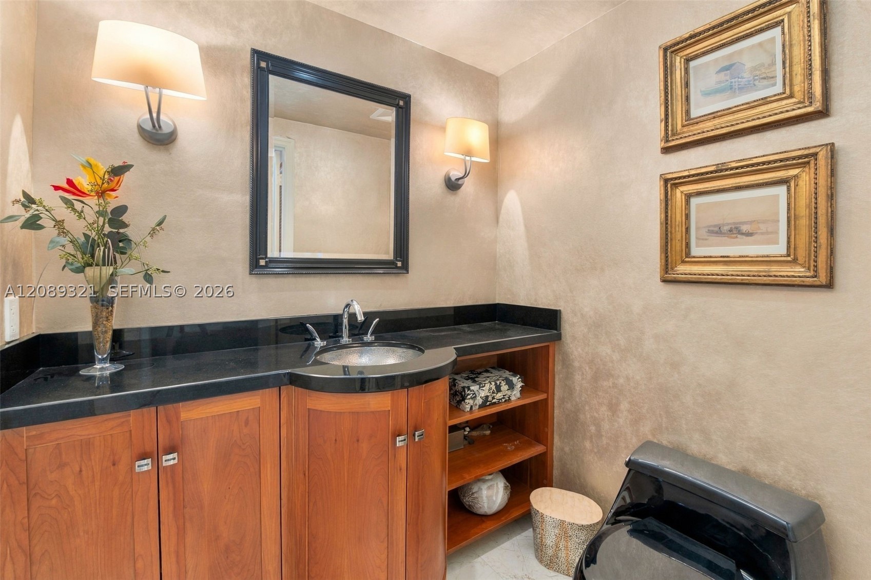610 Valencia Ave #502 Coral Gables, FL 33134
