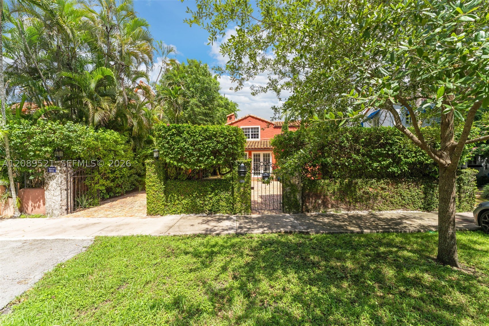 629 Altara Ave Coral Gables, FL 33146