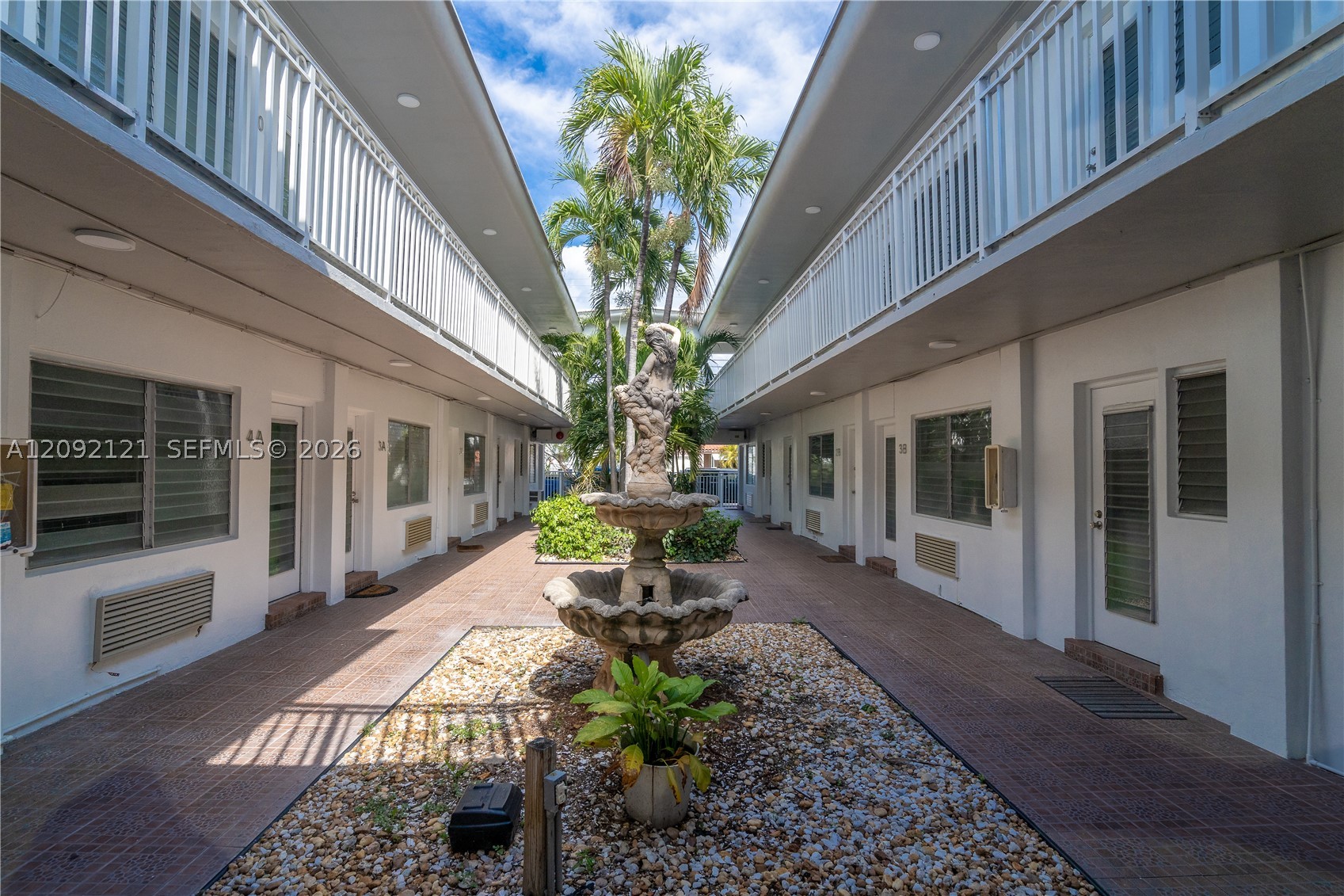 7640 Carlyle Ave #10A