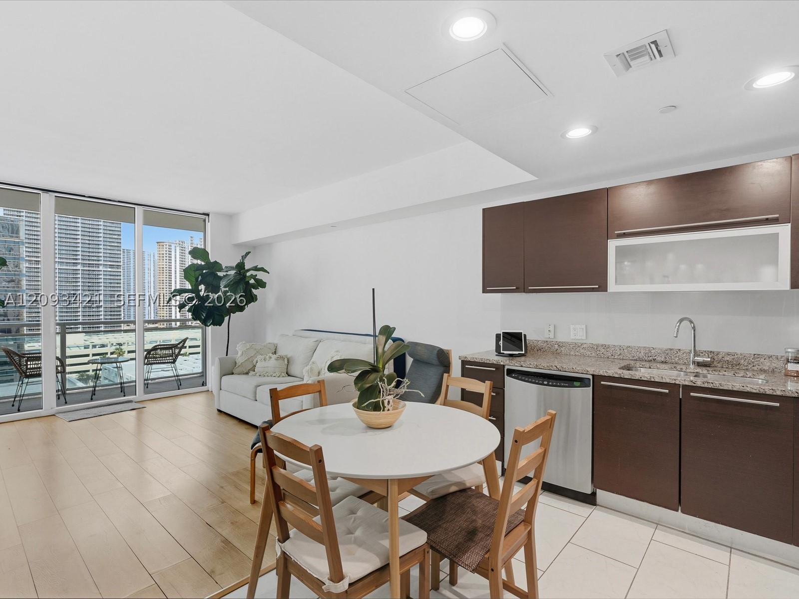 image The Plaza on Brickell East3