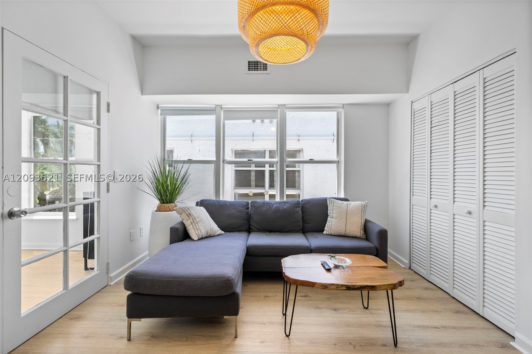 227 1st St #6