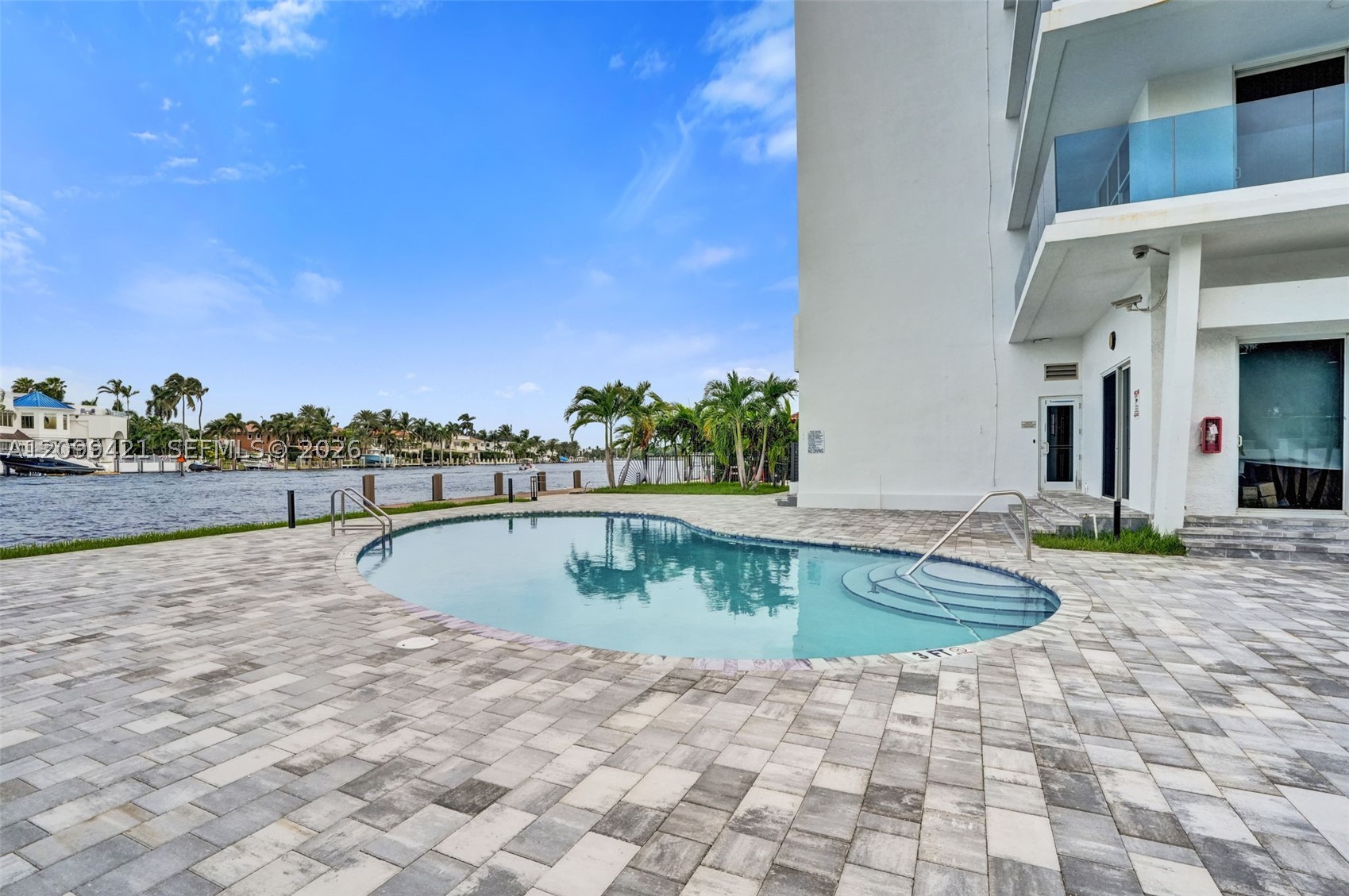 2639 N Riverside Dr #203 Pompano Beach, FL 33062