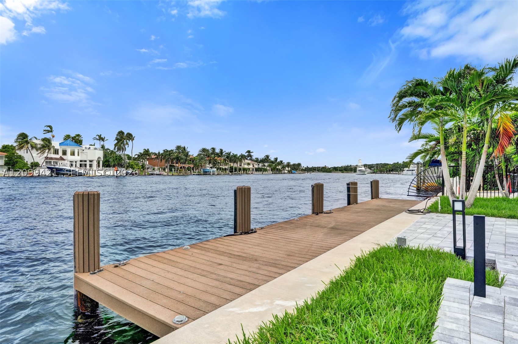 2639 N Riverside Dr #203 Pompano Beach, FL 33062
