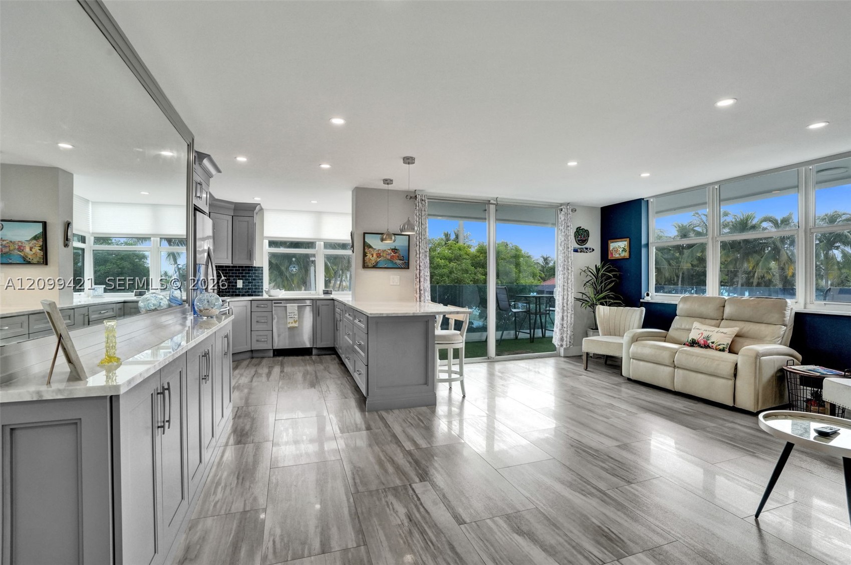 2639 N Riverside Dr #203 Pompano Beach, FL 33062