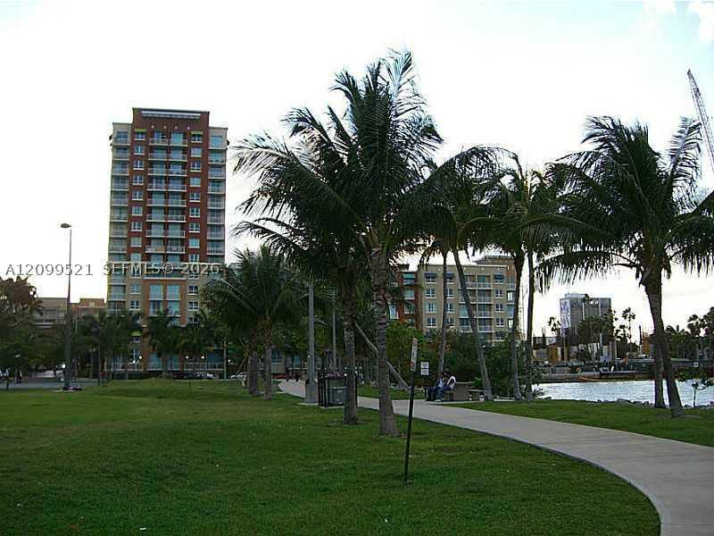 image Cite on the Bay East19