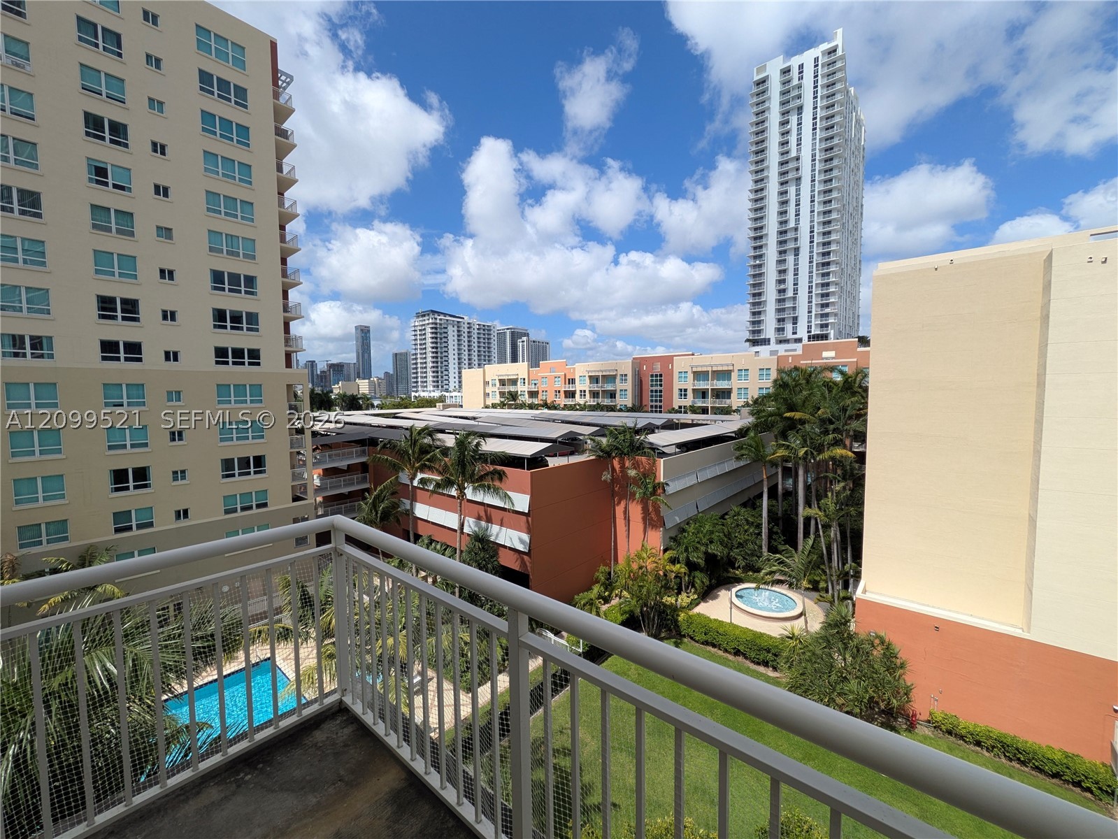 image Cite on the Bay East3