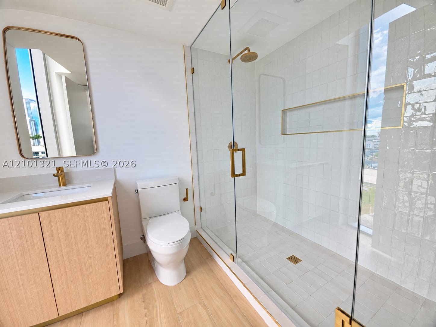 90 NE 32nd St #901 Miami, FL 33127