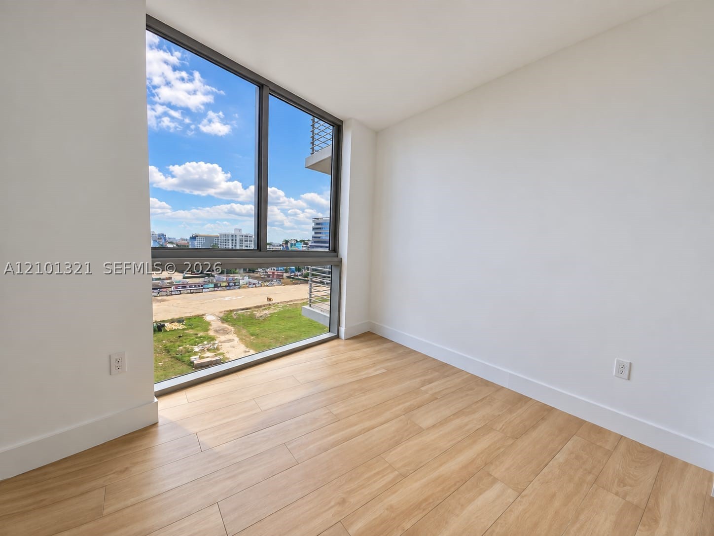 90 NE 32nd St #901 Miami, FL 33127