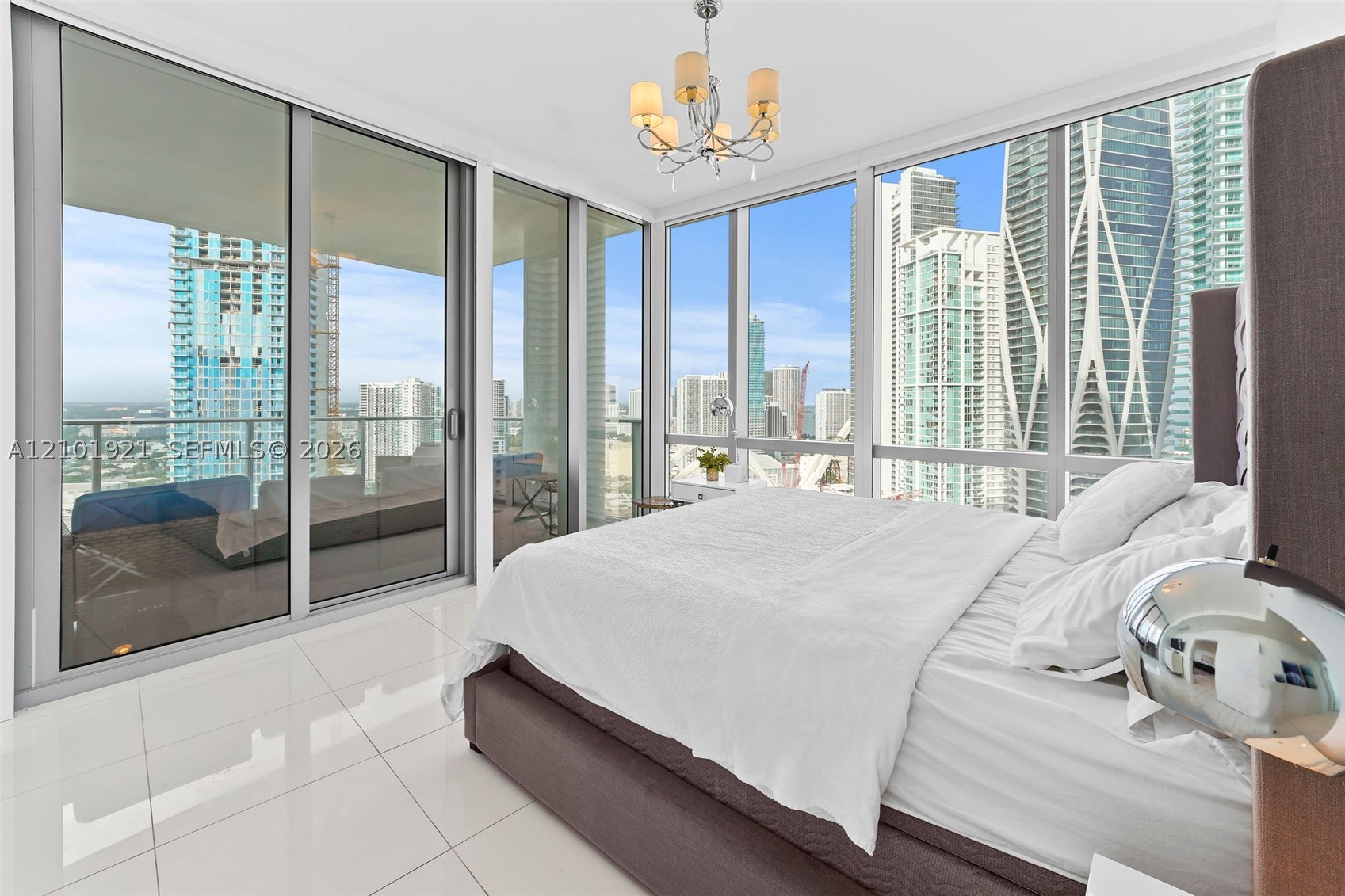 image Paramount Miami Worldcenter17