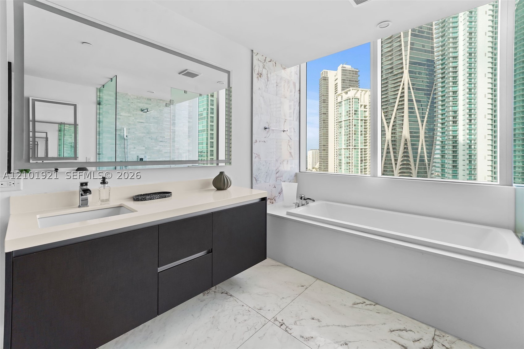 image Paramount Miami Worldcenter19