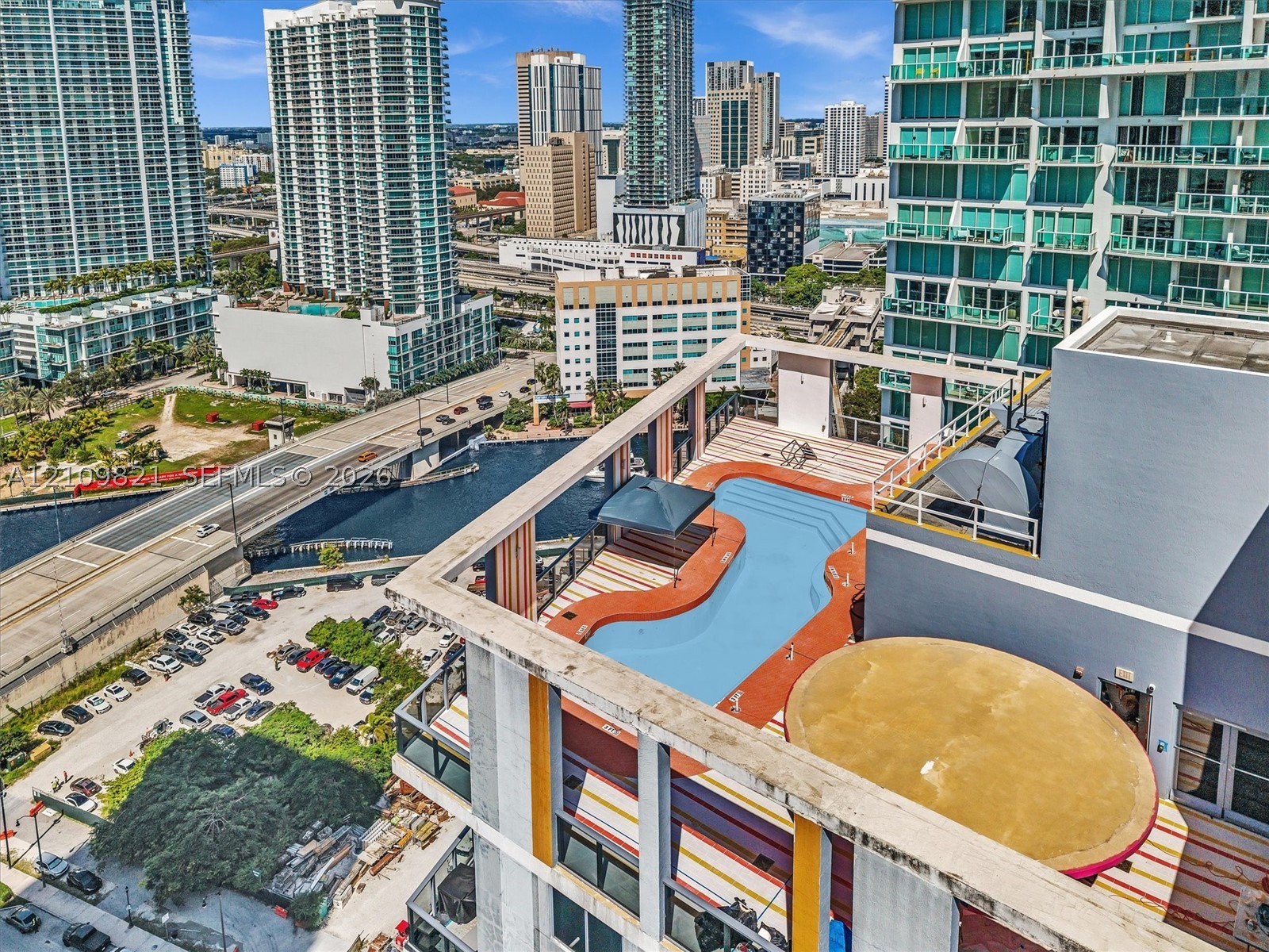 31 SE 6th St #2103 Miami, FL 33131