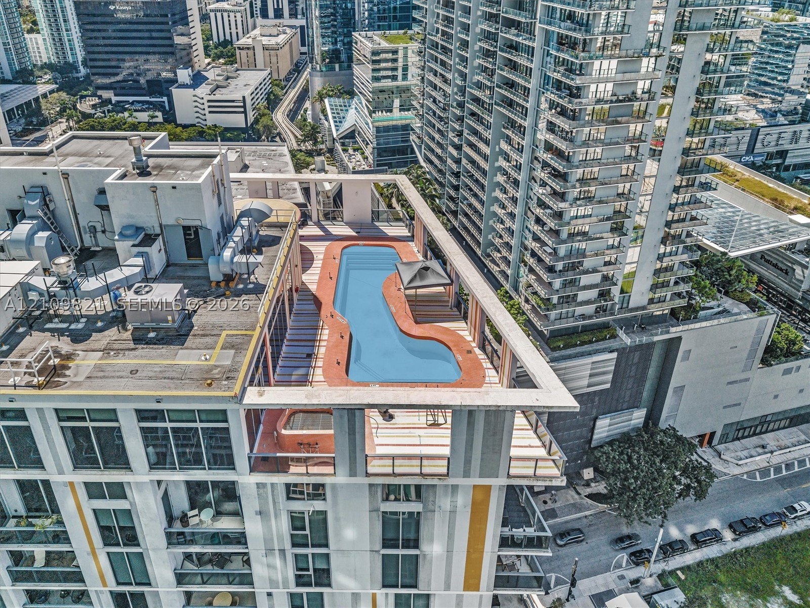31 SE 6th St #2103 Miami, FL 33131