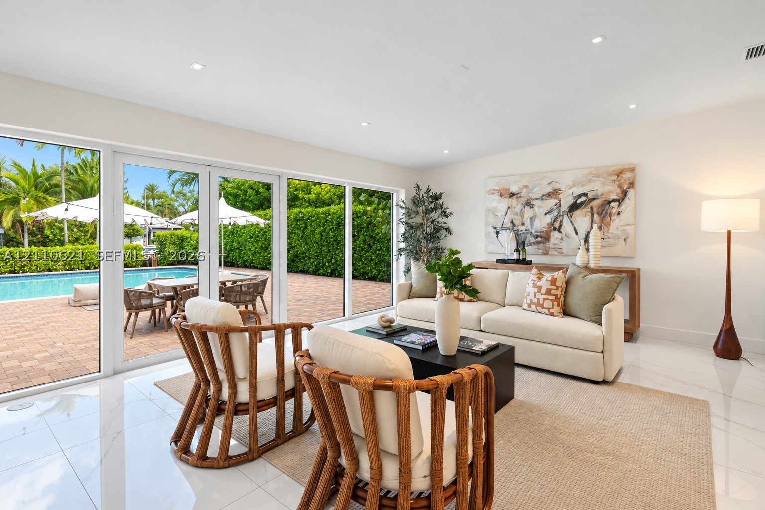 1777 Daytonia Rd Miami Beach, FL 33141