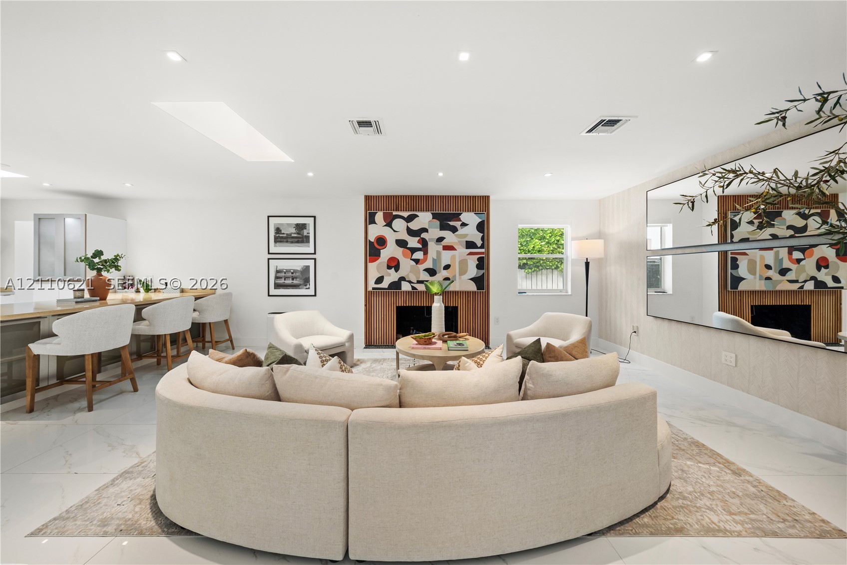1777 Daytonia Rd Miami Beach, FL 33141