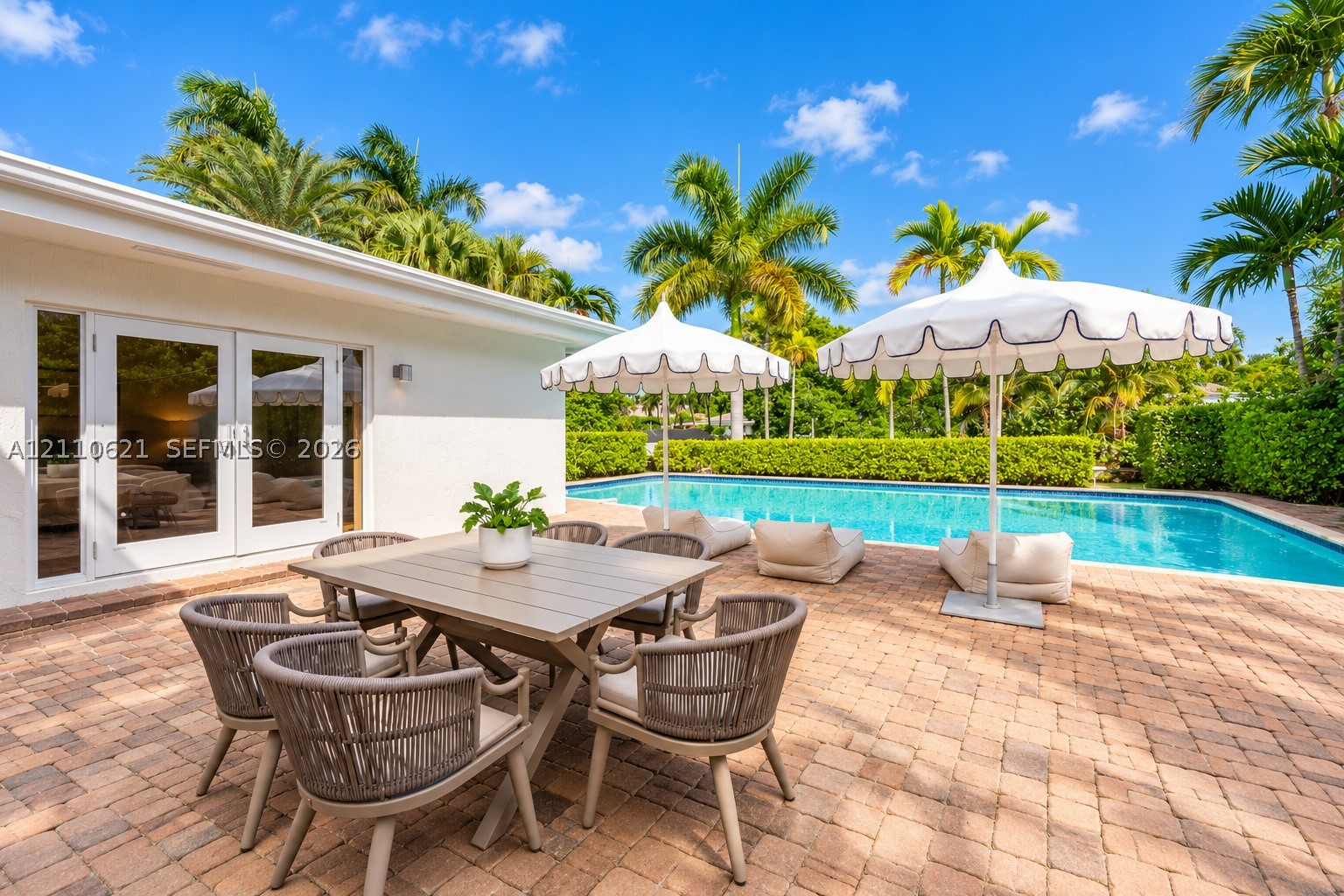1777 Daytonia Rd Miami Beach, FL 33141