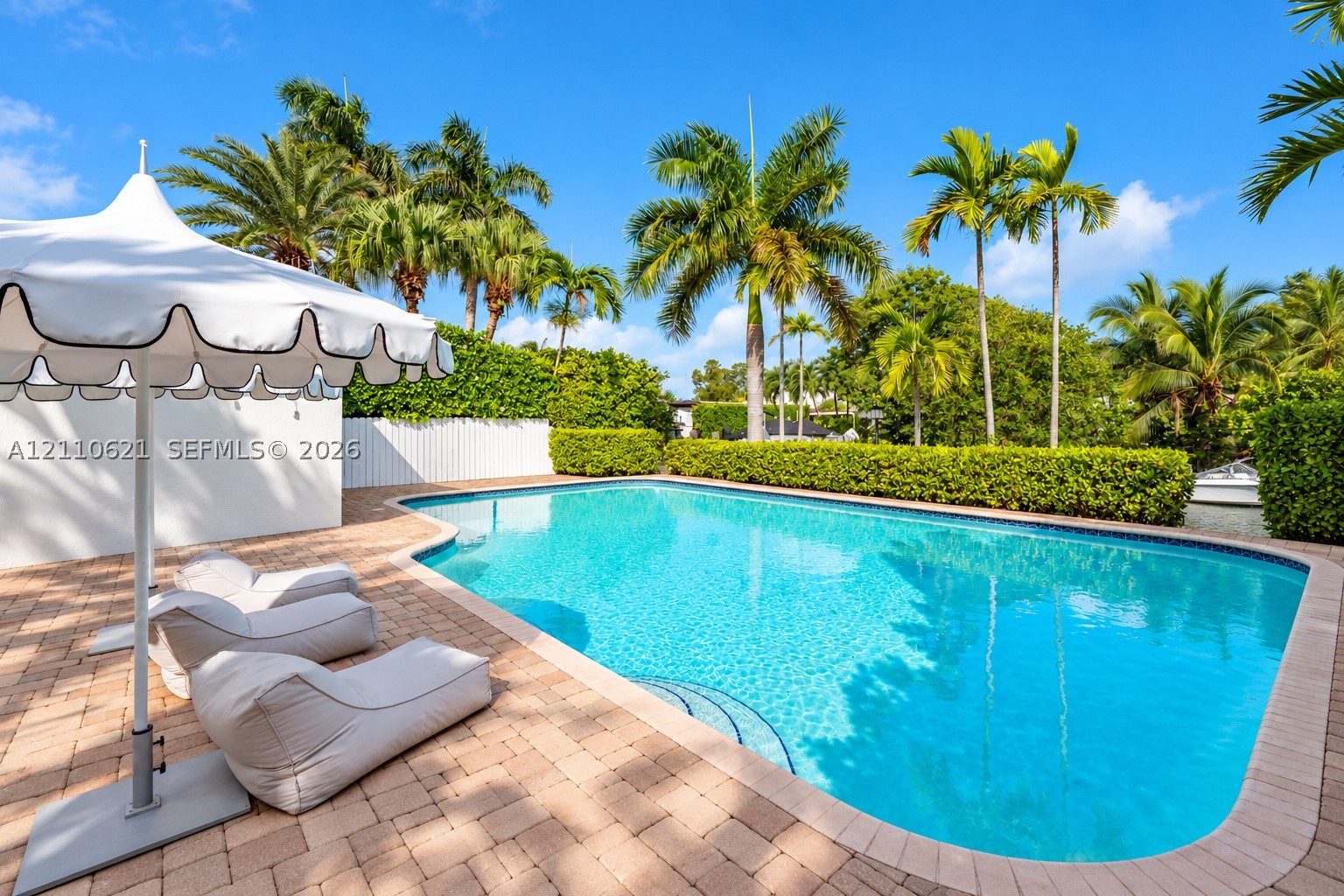 1777 Daytonia Rd Miami Beach, FL 33141