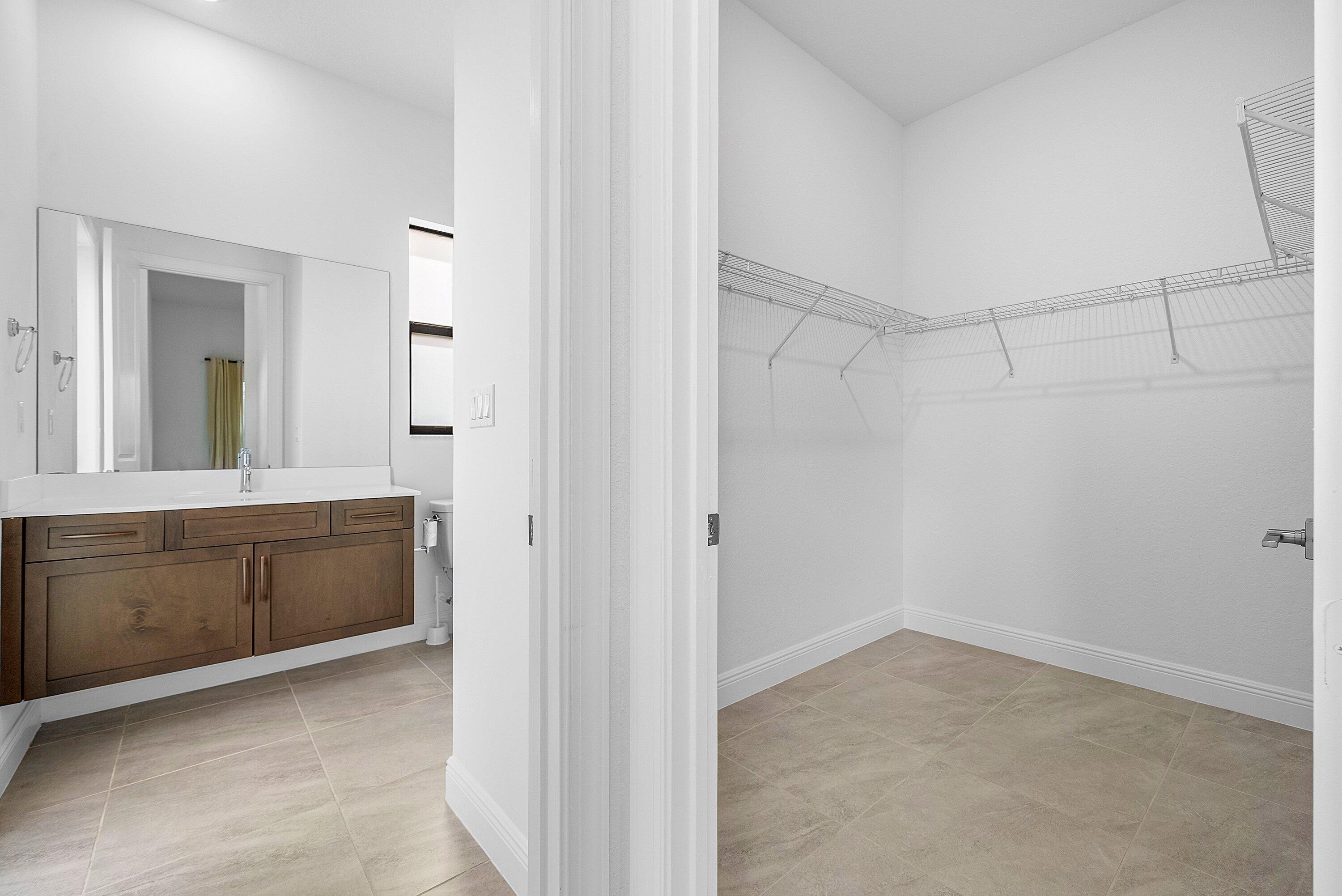 12035 N Baypoint Parkland, FL 33076