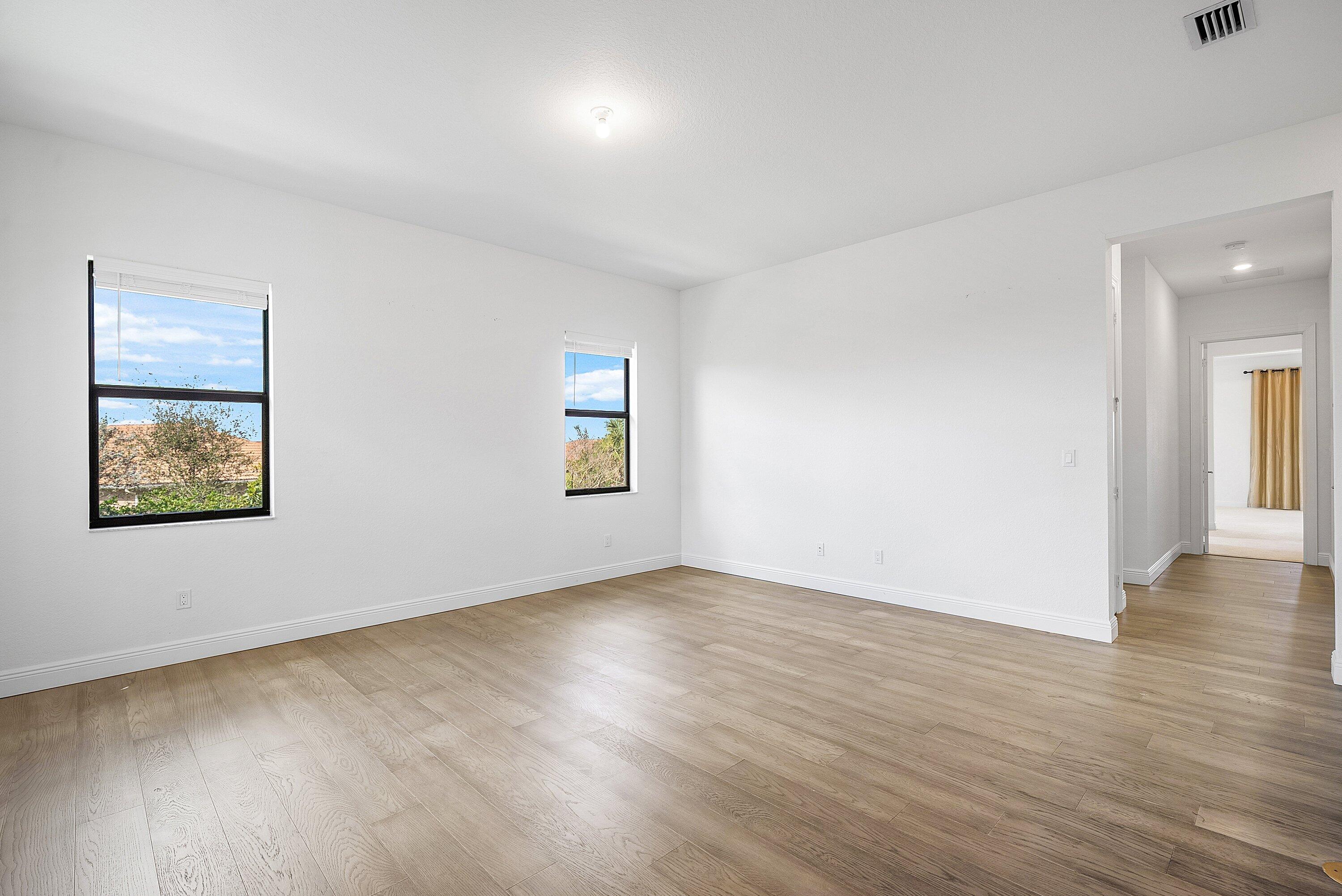 12035 N Baypoint Parkland, FL 33076