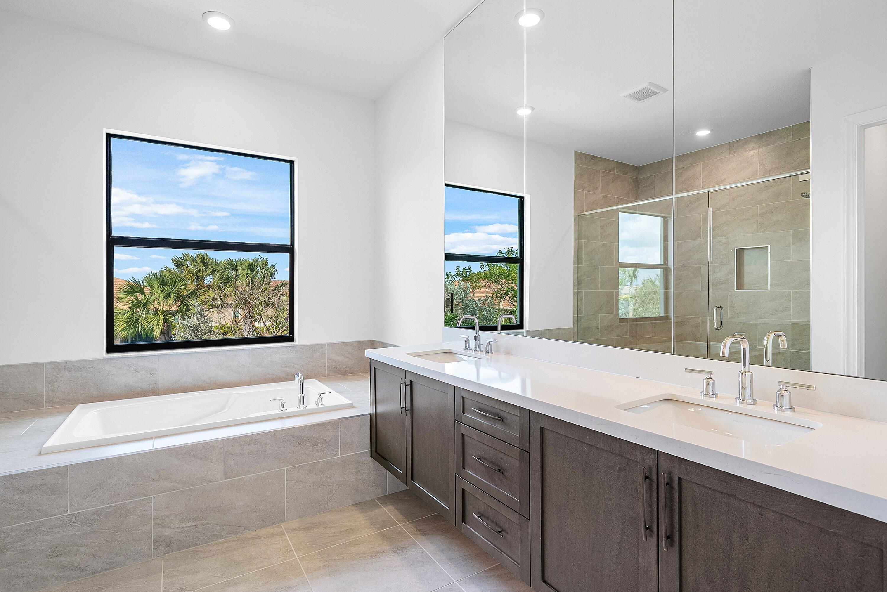 12035 N Baypoint Parkland, FL 33076