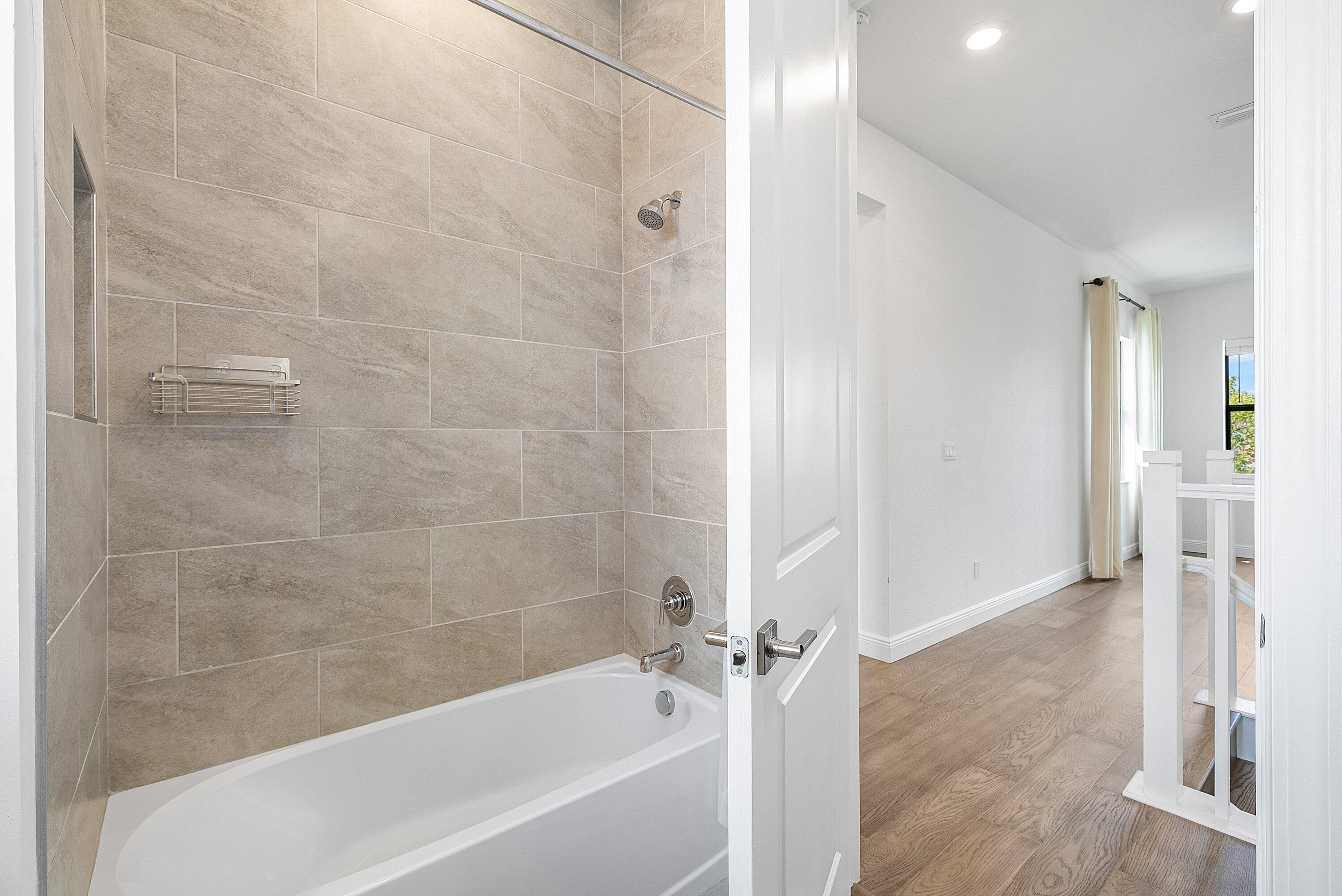 12035 N Baypoint Parkland, FL 33076