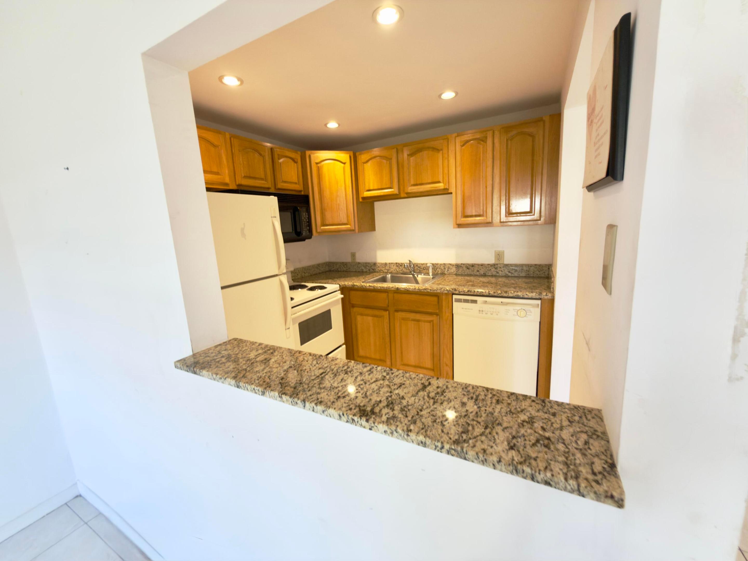 13 Dorset A Boca Raton, FL 33434