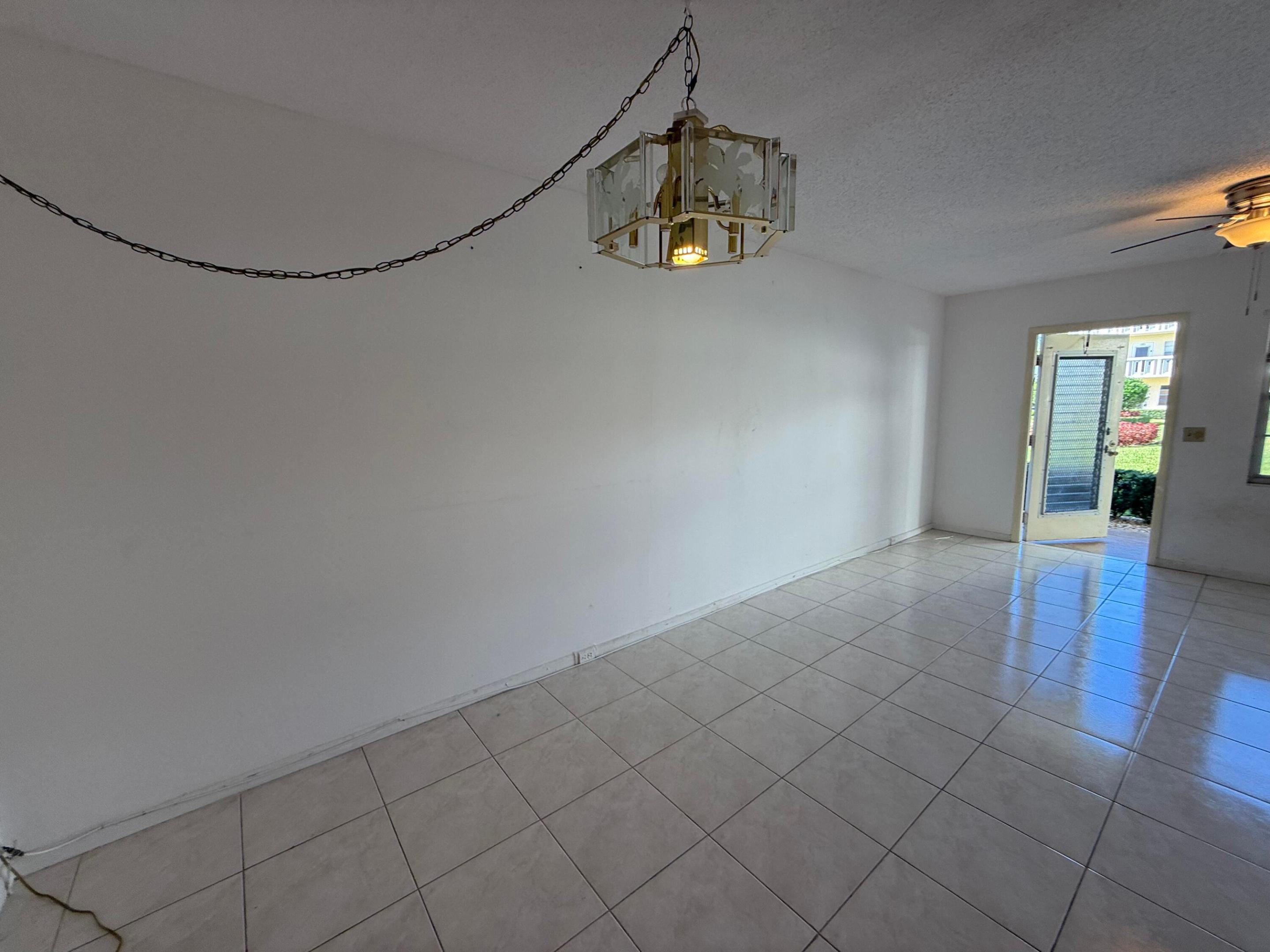 13 Dorset A Boca Raton, FL 33434