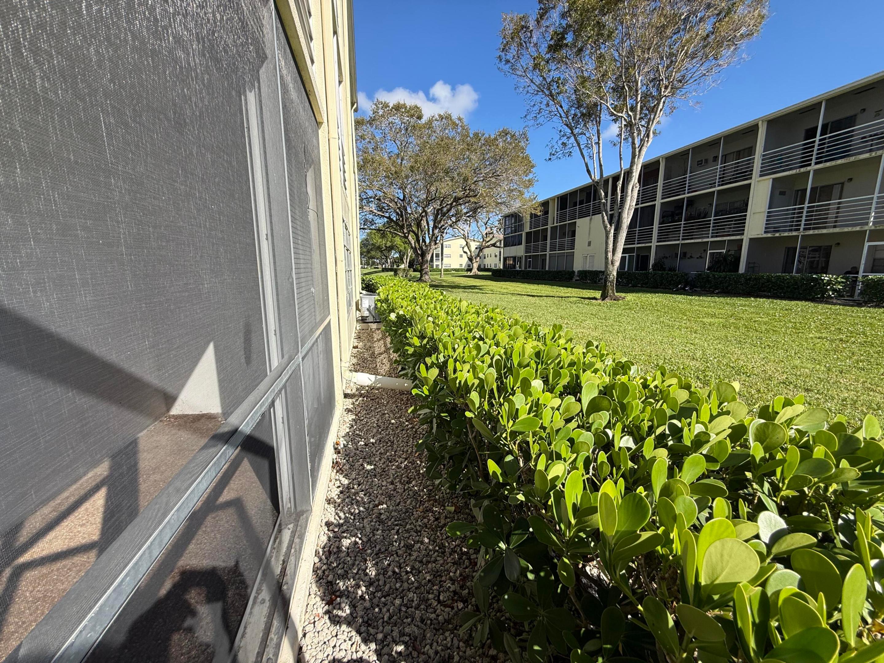 13 Dorset A Boca Raton, FL 33434