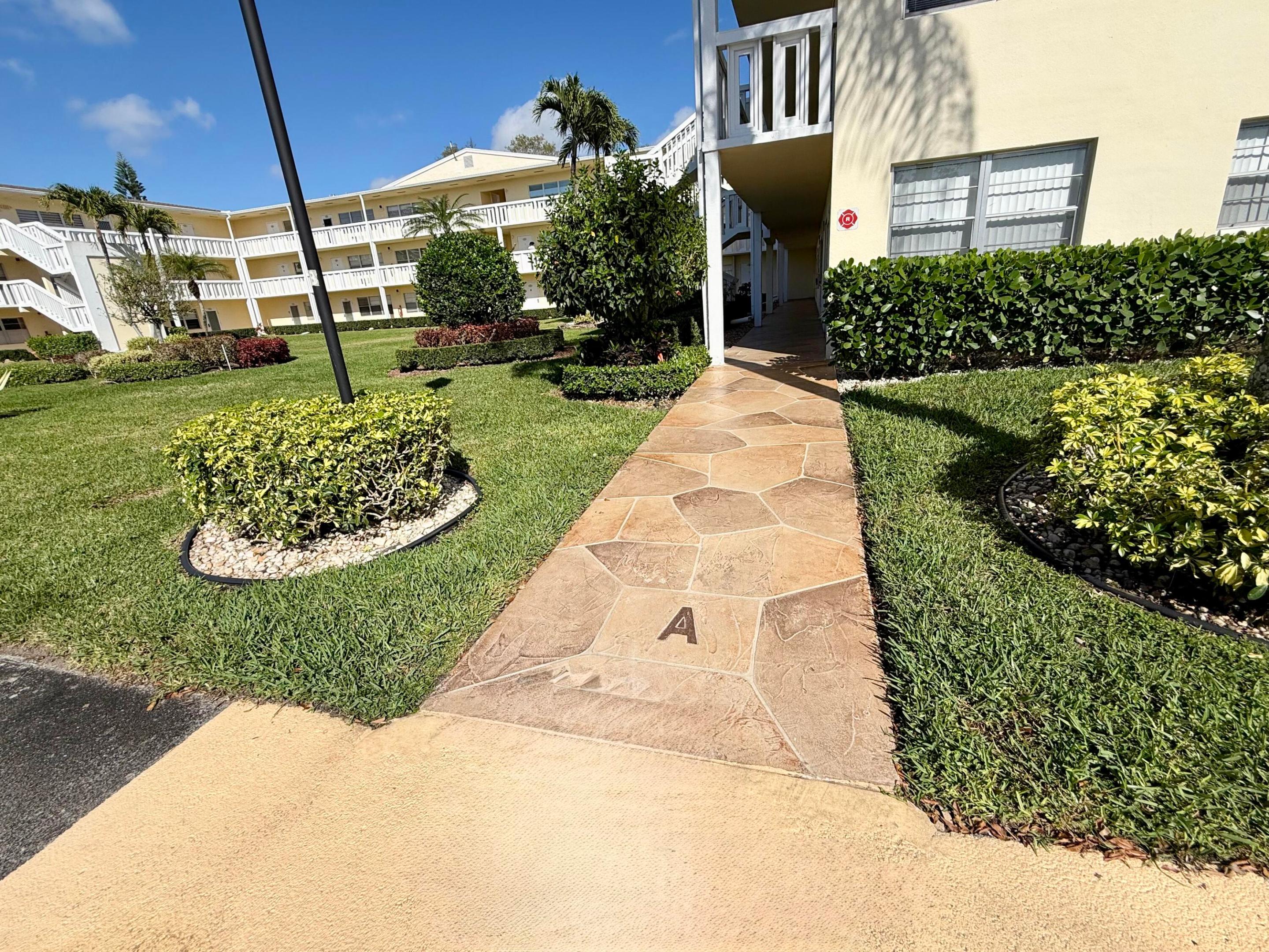 13 Dorset A Boca Raton, FL 33434