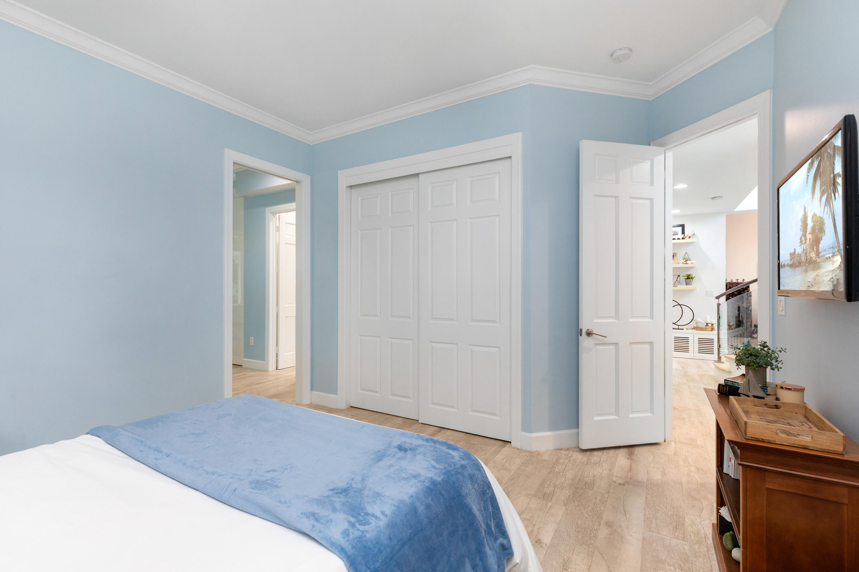 24 Grand Bay Estates Key Biscayne, FL 33149