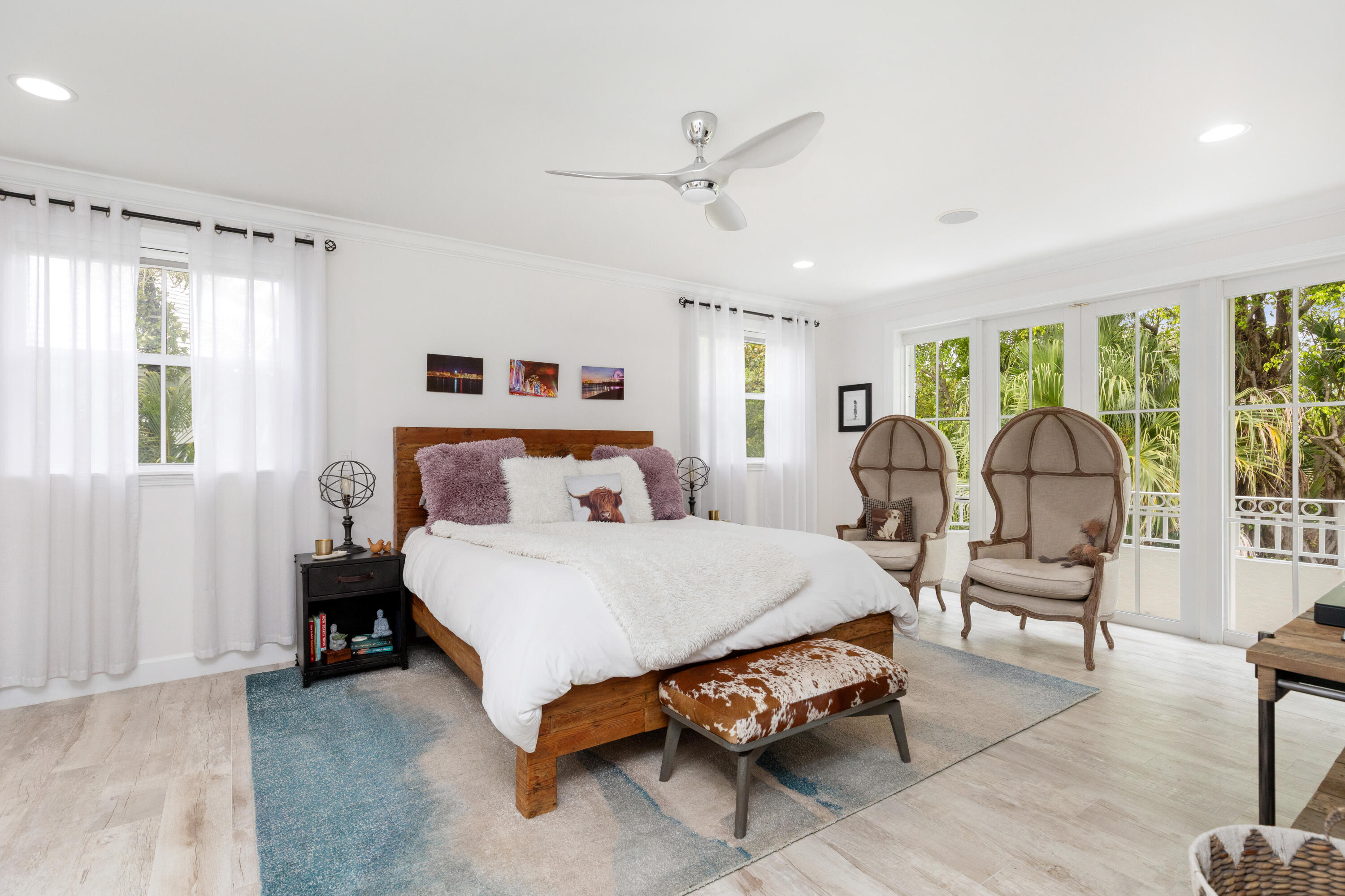 24 Grand Bay Estates Key Biscayne, FL 33149