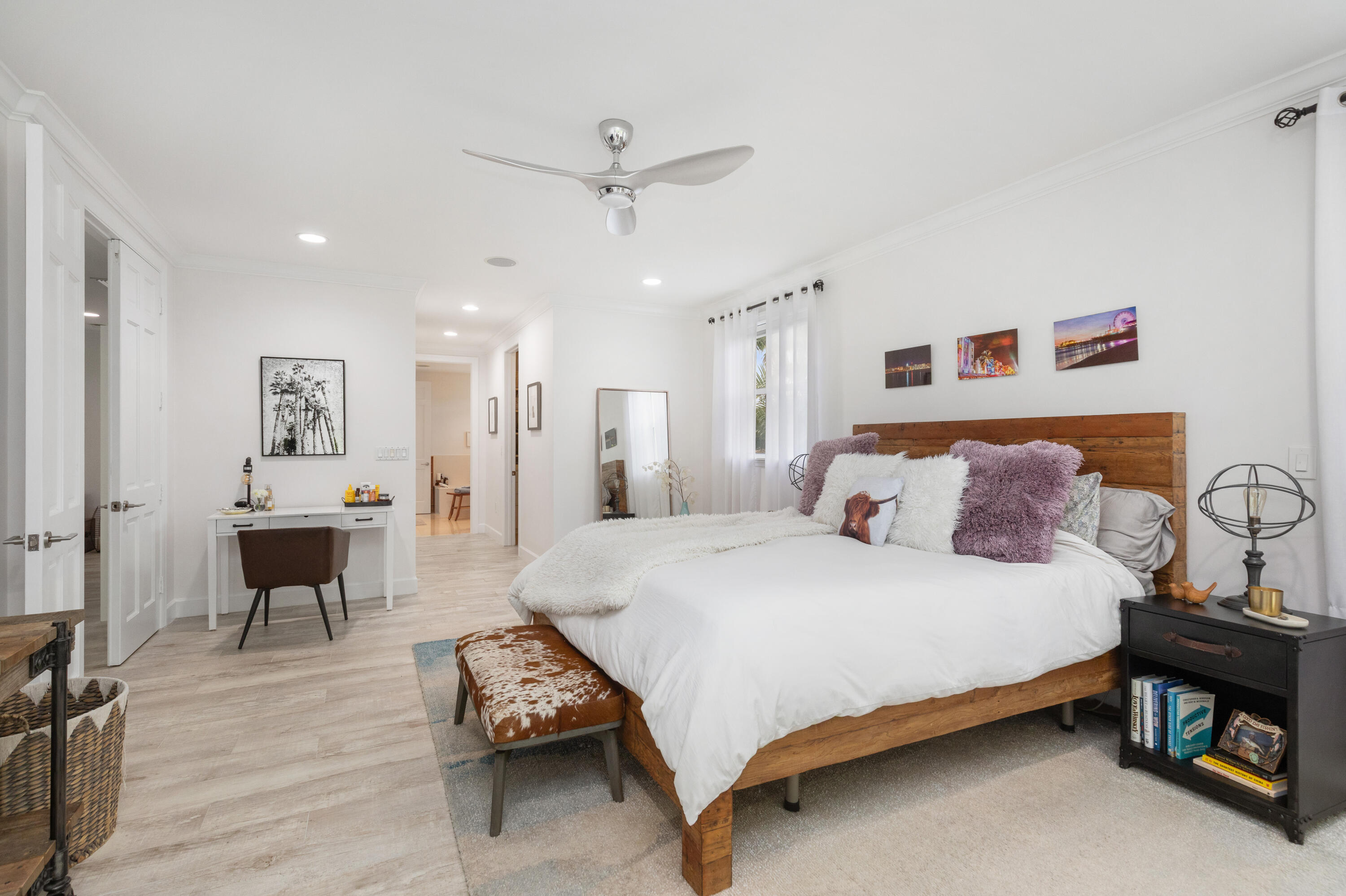 24 Grand Bay Estates Key Biscayne, FL 33149