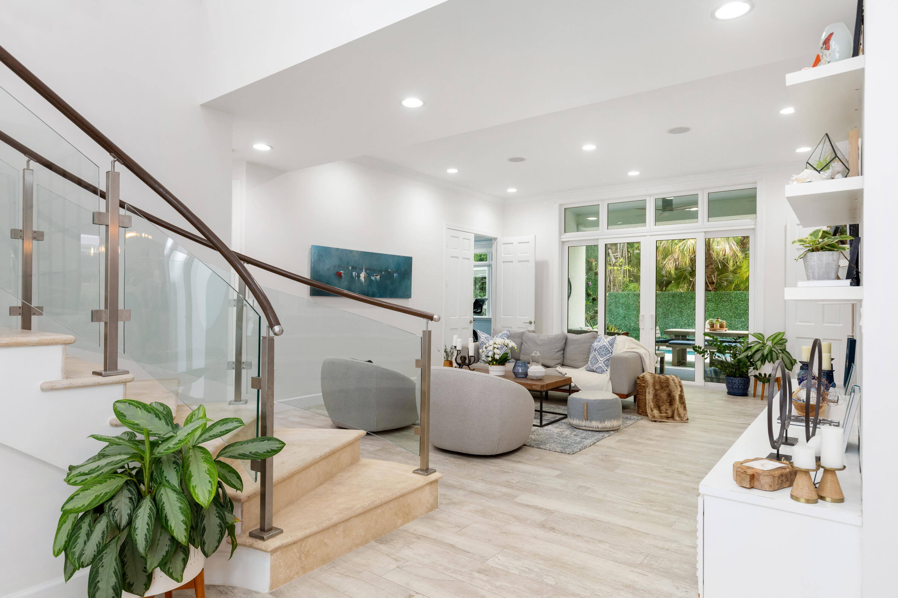 24 Grand Bay Estates Key Biscayne, FL 33149