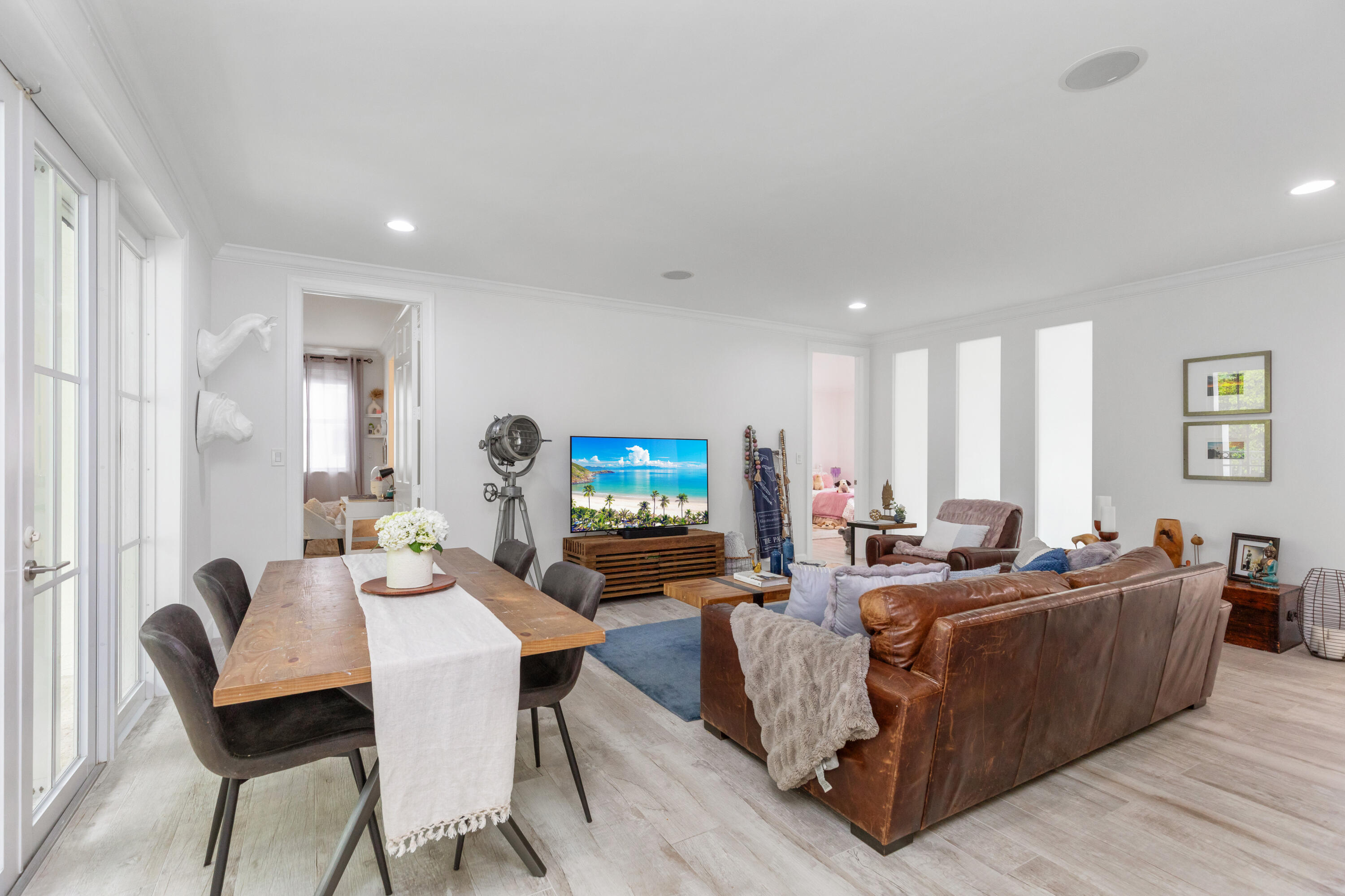 24 Grand Bay Estates Key Biscayne, FL 33149