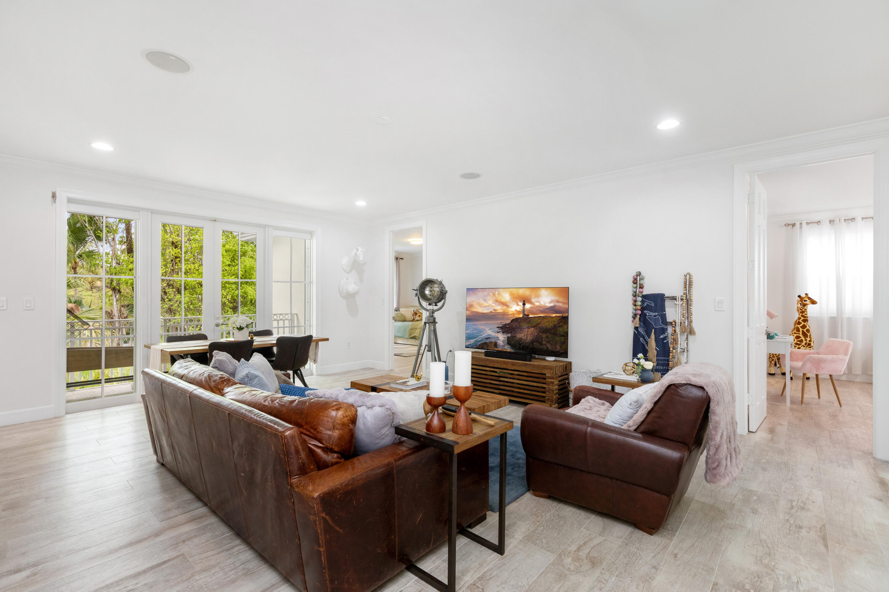 24 Grand Bay Estates Key Biscayne, FL 33149