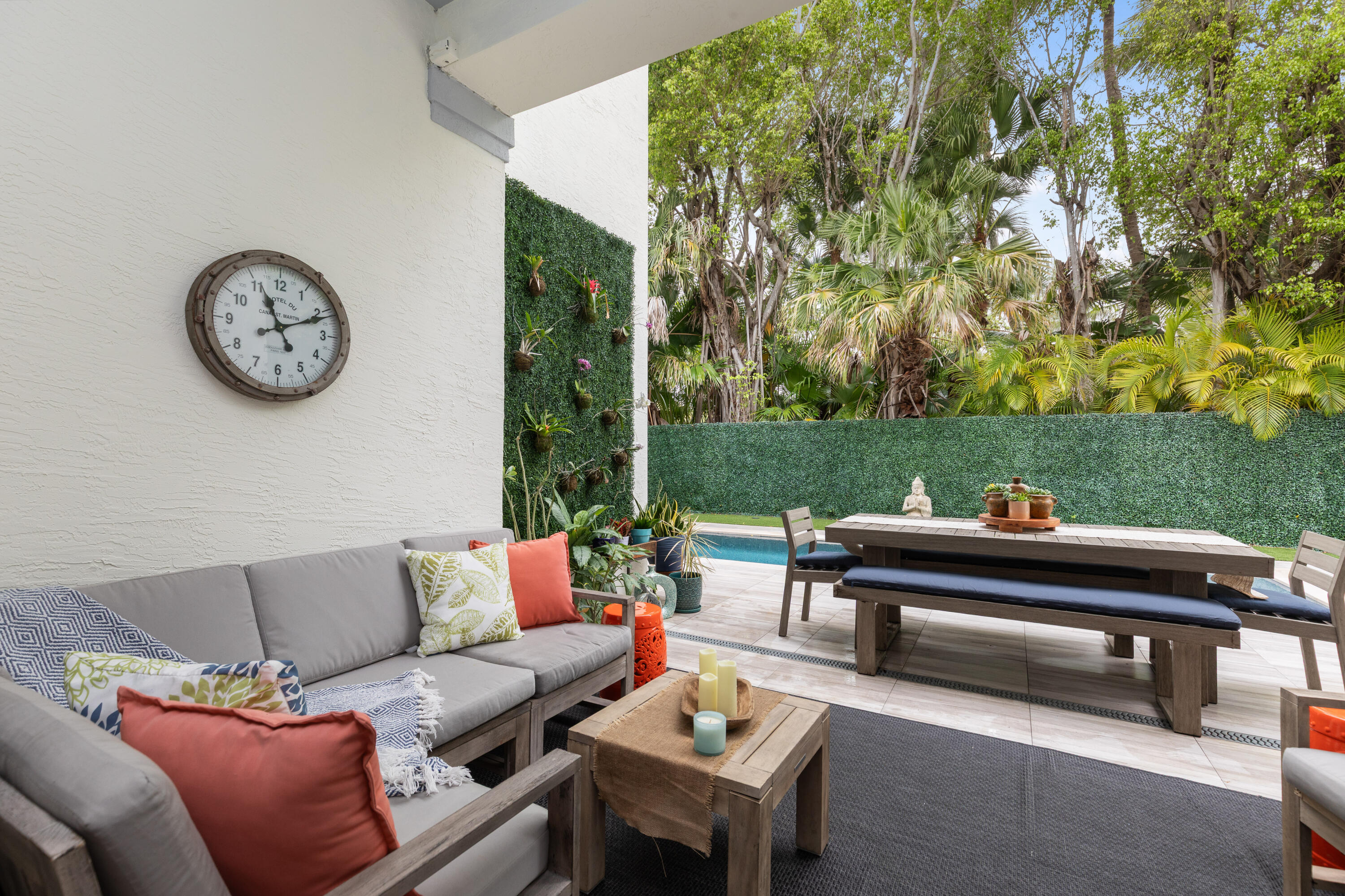 24 Grand Bay Estates Key Biscayne, FL 33149