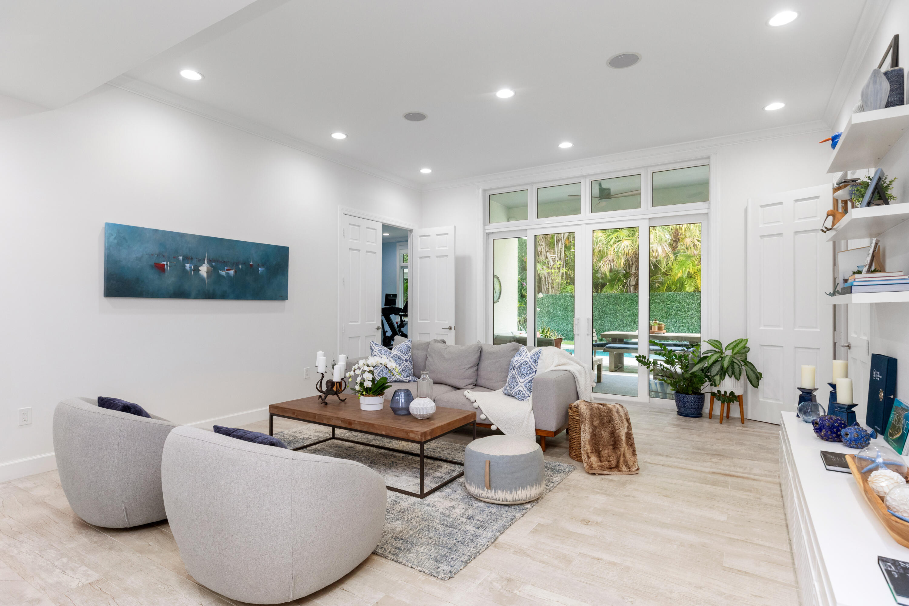 24 Grand Bay Estates Key Biscayne, FL 33149