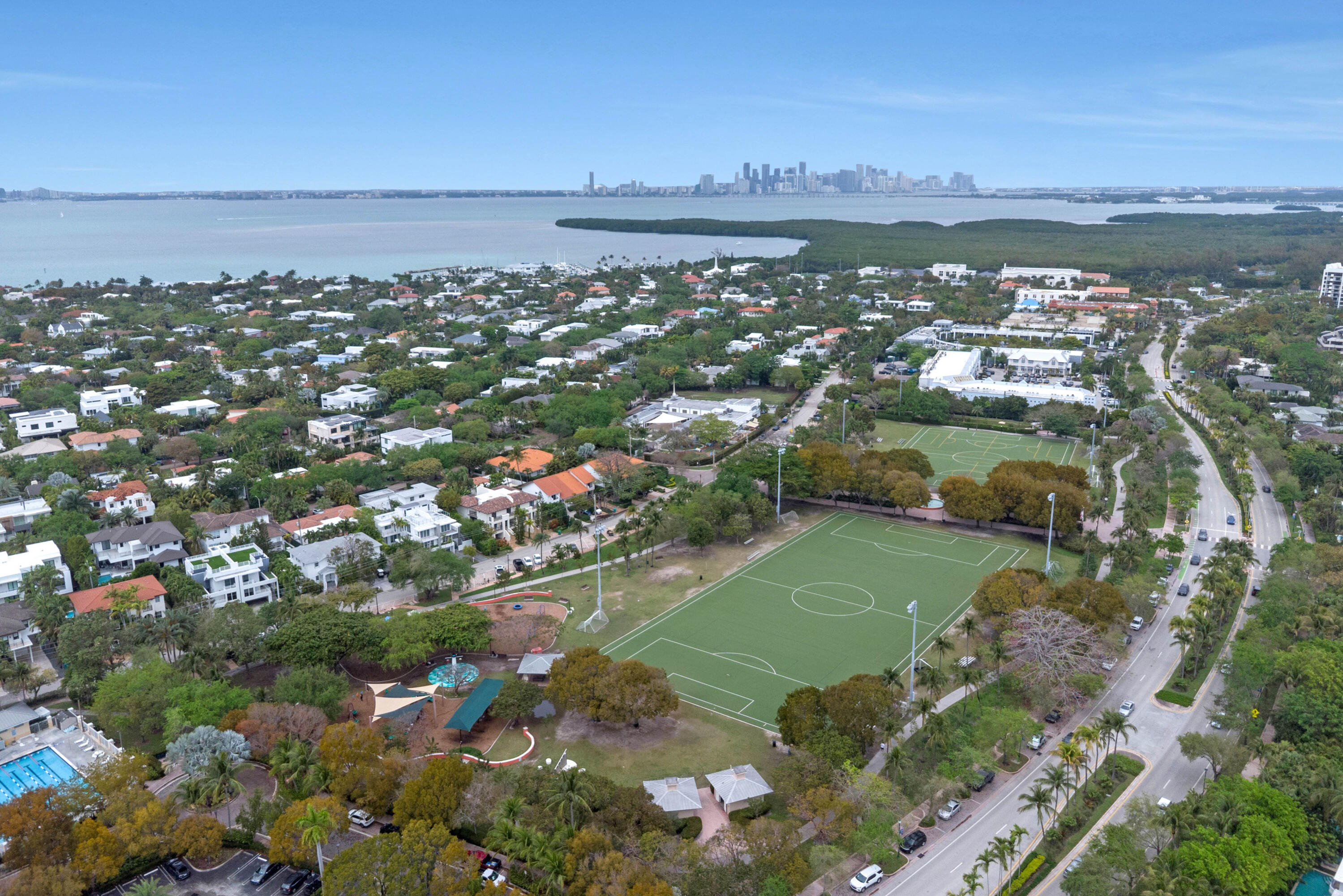 24 Grand Bay Estates Key Biscayne, FL 33149