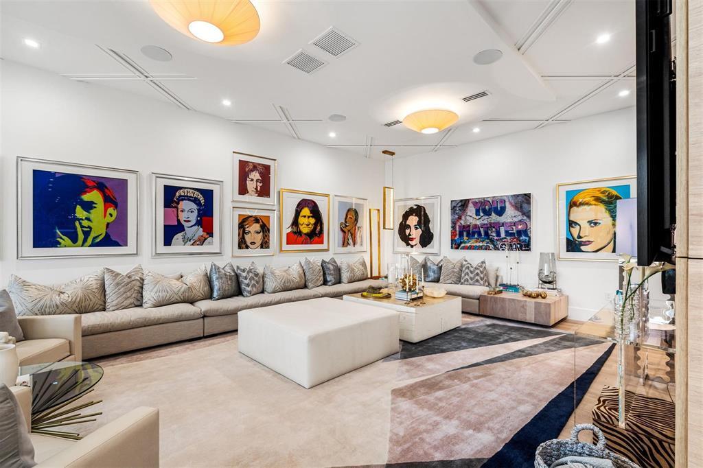 70 Isla Bahia Fort Lauderdale, FL 33316