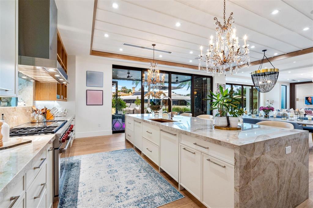 70 Isla Bahia Fort Lauderdale, FL 33316