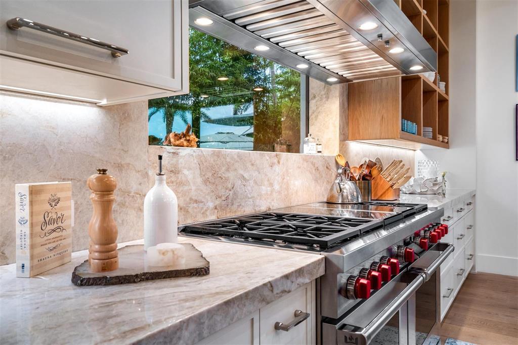 70 Isla Bahia Fort Lauderdale, FL 33316