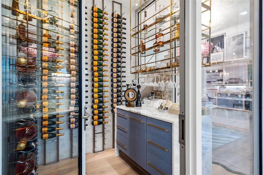 70 Isla Bahia Fort Lauderdale, FL 33316