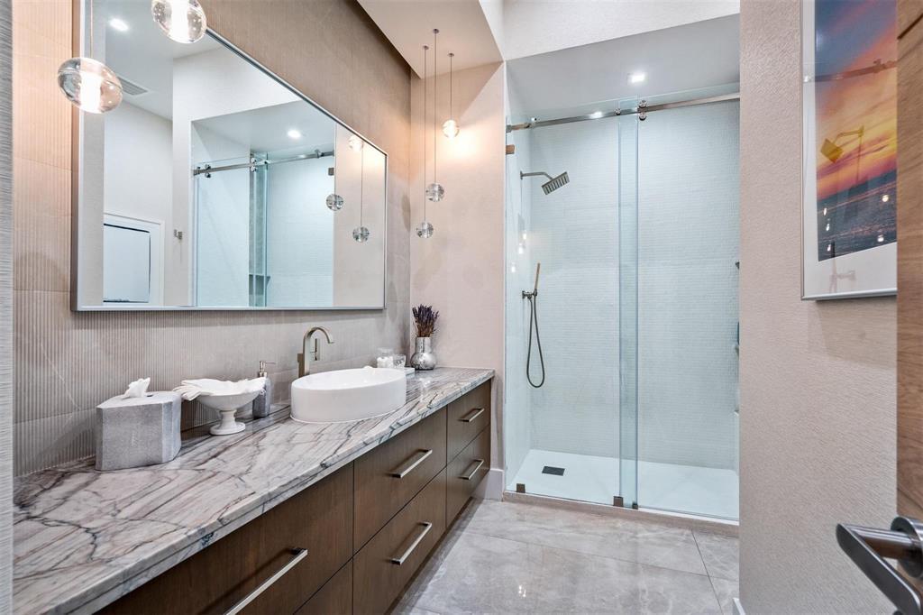 70 Isla Bahia Fort Lauderdale, FL 33316